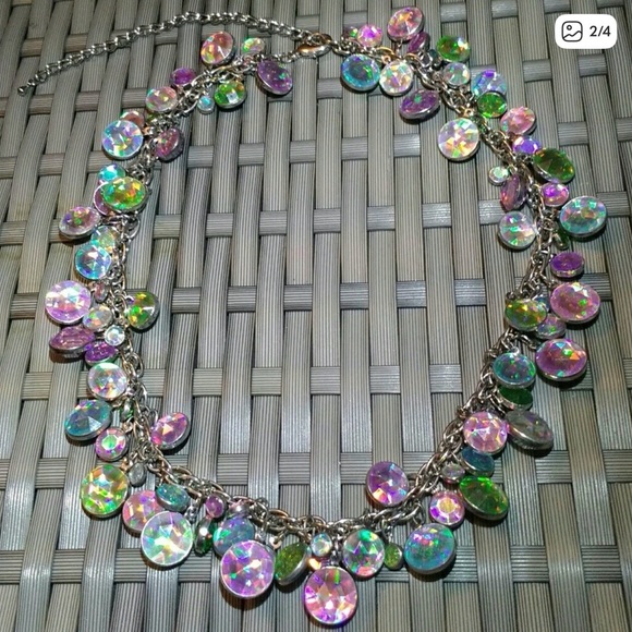 Aurora borealis multicolor iridescent Weiss like Necklace - Picture 3 of 14